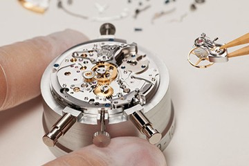 成都百达翡丽手表为什么突然不走了