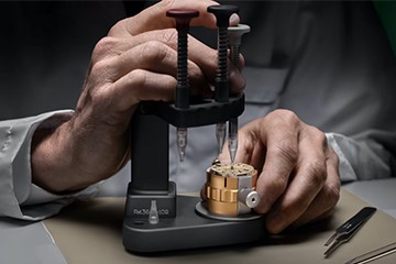 成都百达翡丽石英表为什么突然不走了