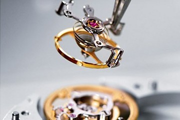 成都百达翡丽上了劲以后为什么不走